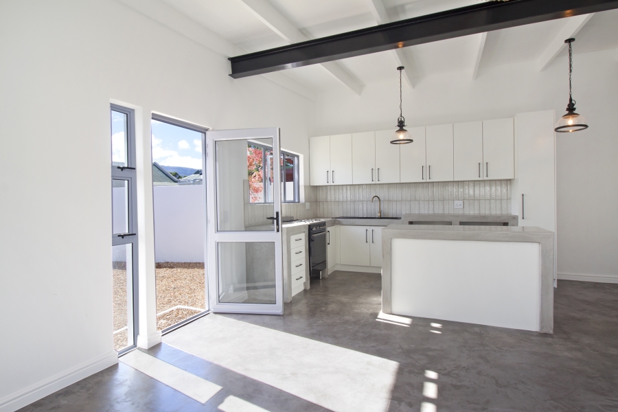 3 Bedroom Property for Sale in Milkwood Park Western Cape